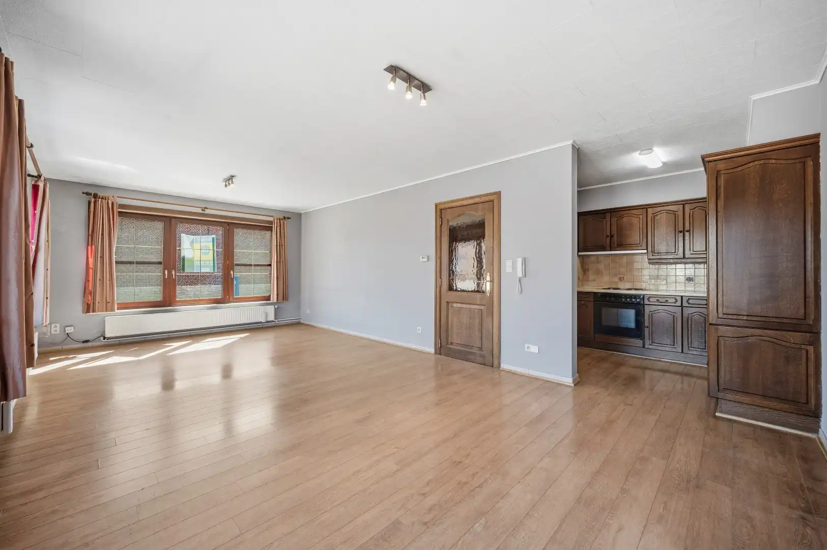 1 rijwoning en 2 appartementen in gezellig Hoegaarden foto 17