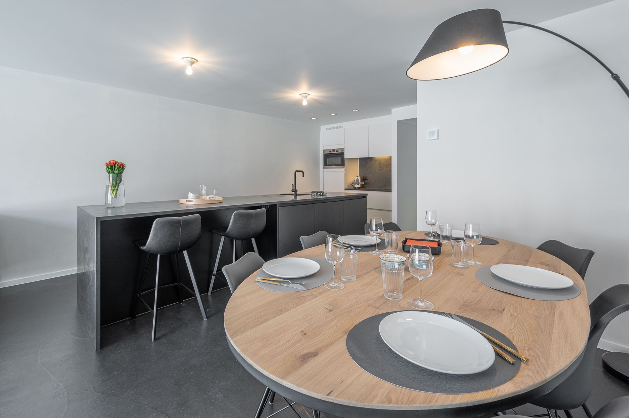 Hedendaags duplex appartement aan de rand van het Zoute... foto 8