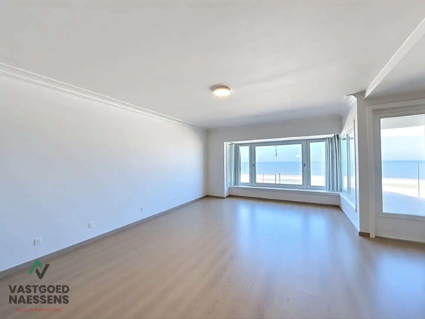 SCHITTEREND 2 SLPK APP MET ZICHT OP ZEE EN TERRAS foto 2