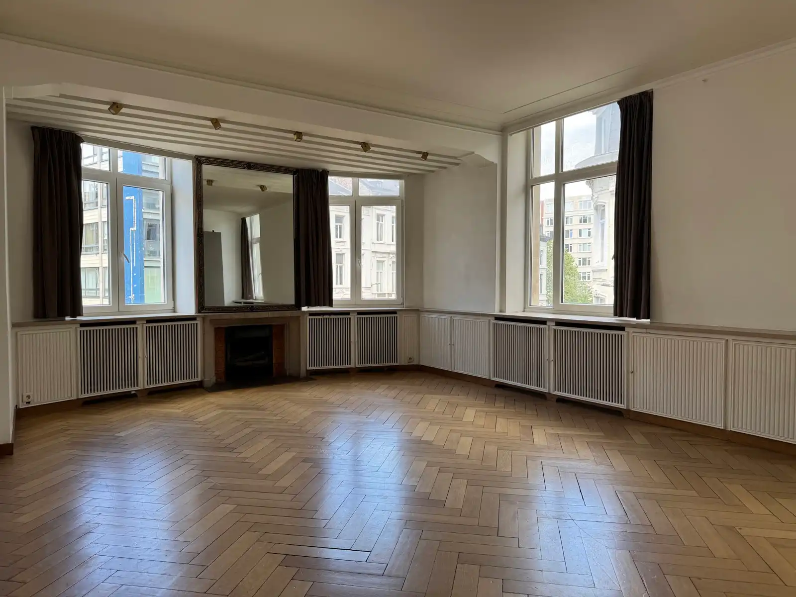 Ruime lichtrijke studentenkamer 42m² foto 2