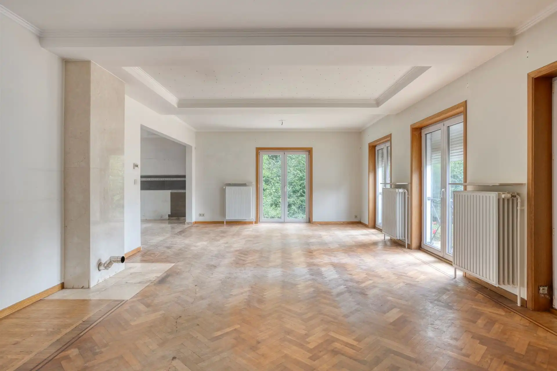 Klassieke villa met enorm potentieel in rustige wijk foto 6