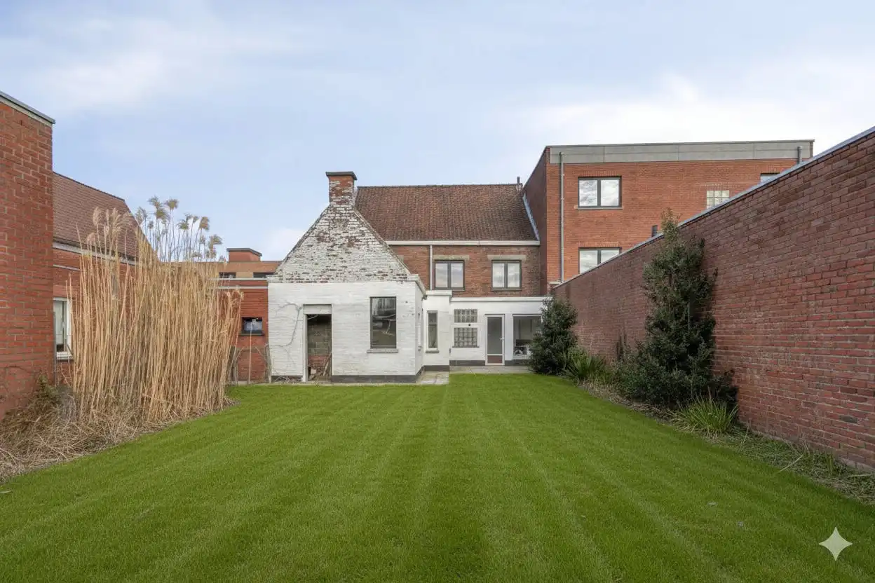 Huis met 3 kamers en garage te koop in centrum Waregem foto 6