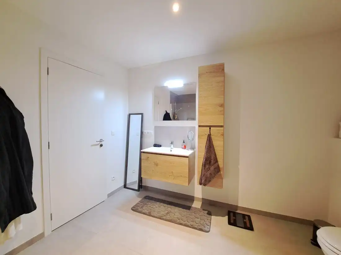 Mooi ruim energiezuinig gelijkvloers appartement te Dilsen-Stokkem foto 12