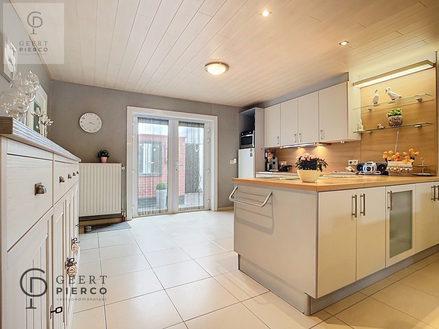 Gerenoveerde stadswoning in het centrum van Zoutleeuw. foto 9