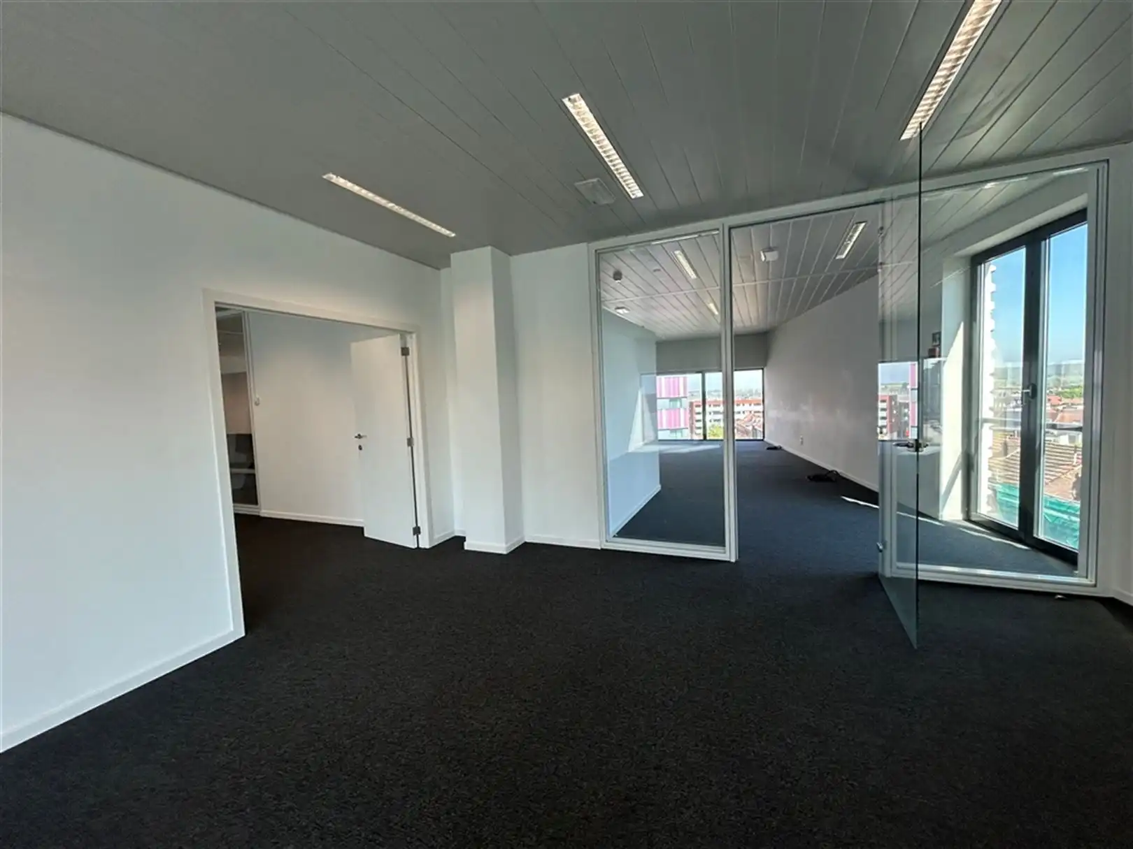Commercieel en strategisch gelegen kantoor-/investeringspand in Leuven foto 8