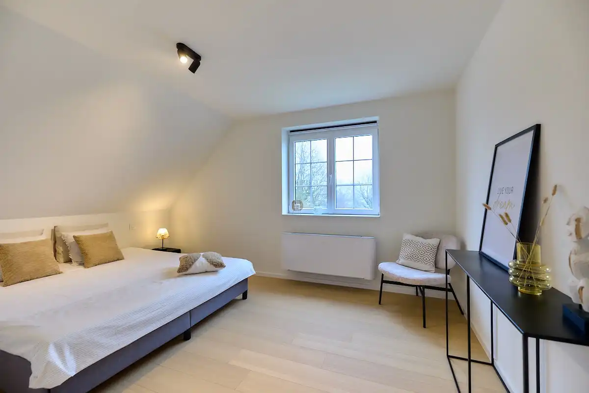 Volledig afgewerkte alleenstaande nieuwbouwwoning te Hooglede foto 11