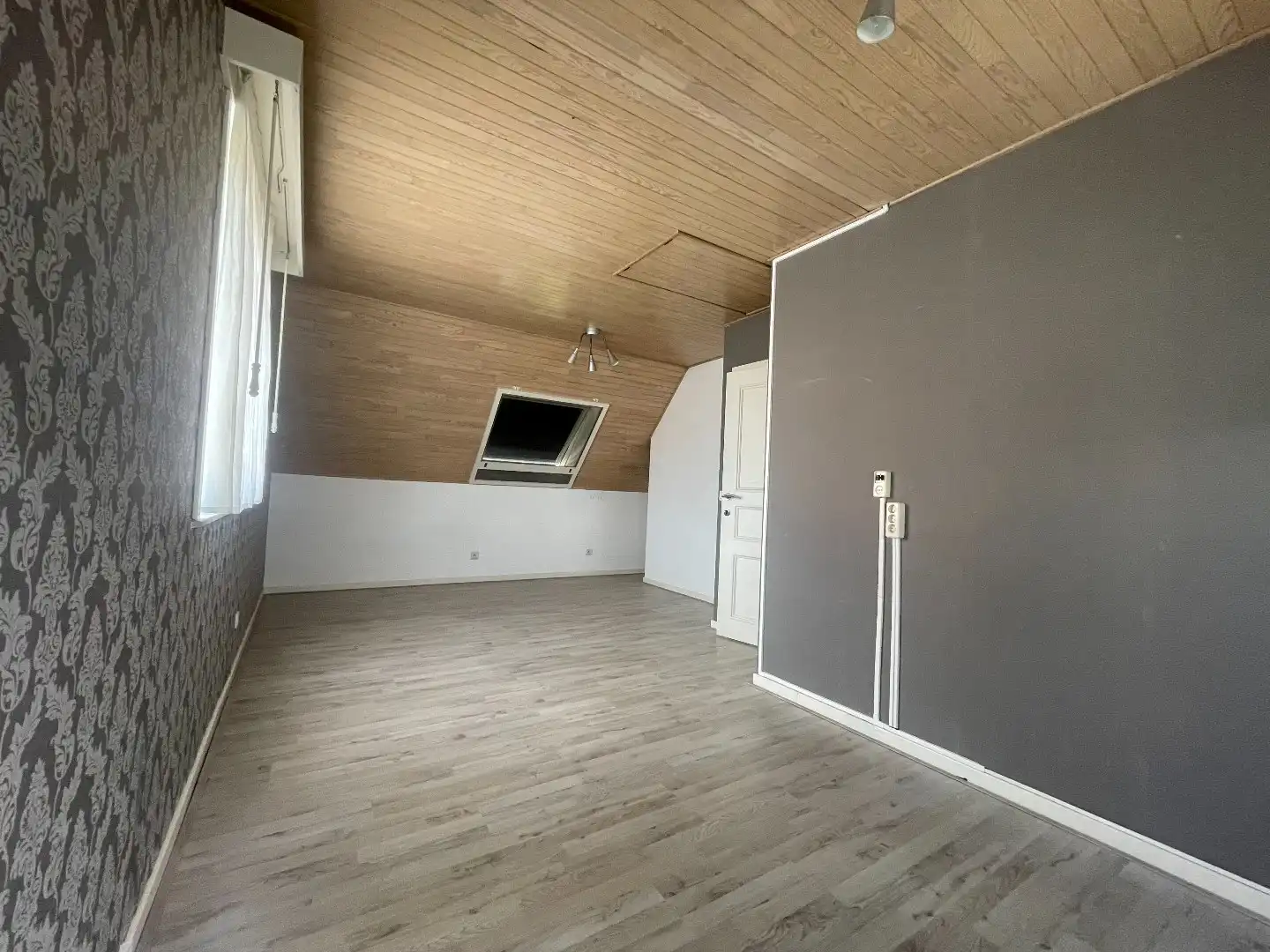 Vrijstaande en instapklare woning te koop in Pelt (SHL)! foto 16