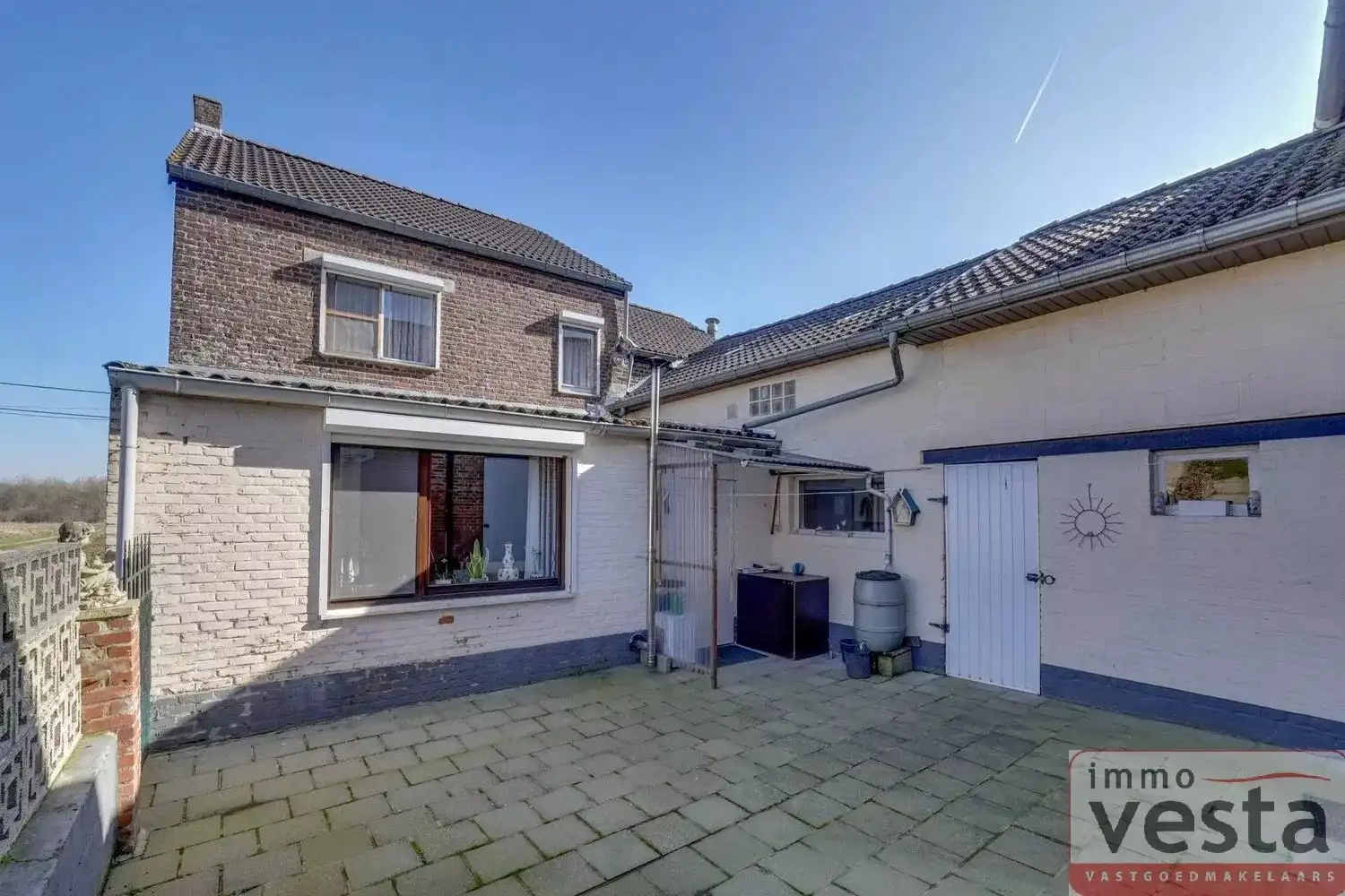 Landelijk gelegen woning met atelier foto 35