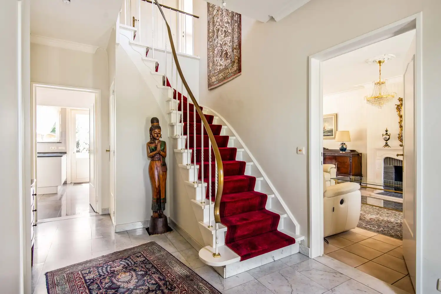 Charmante villa met 4 slaapkamers op toplocatie in Wommelgem! foto 2