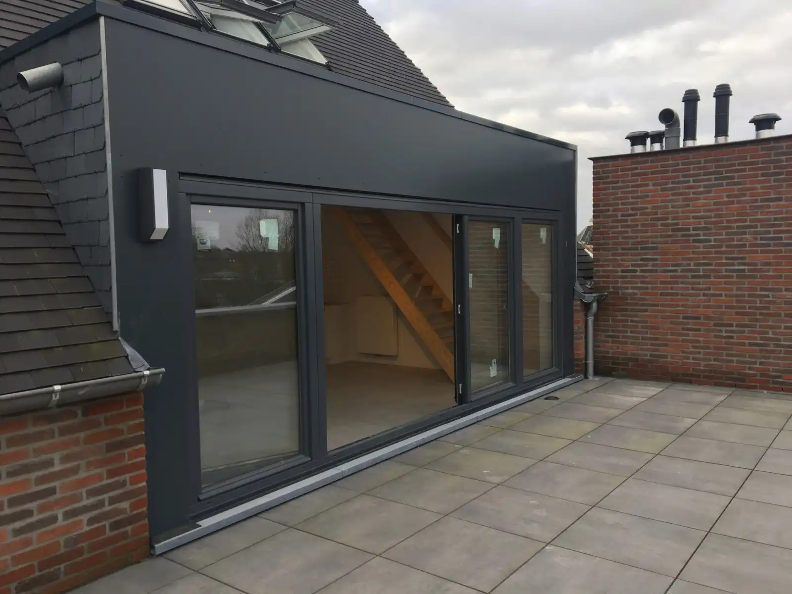 Duplex appartement met 2 terrassen nabij centrum Hoogstraten. foto 9