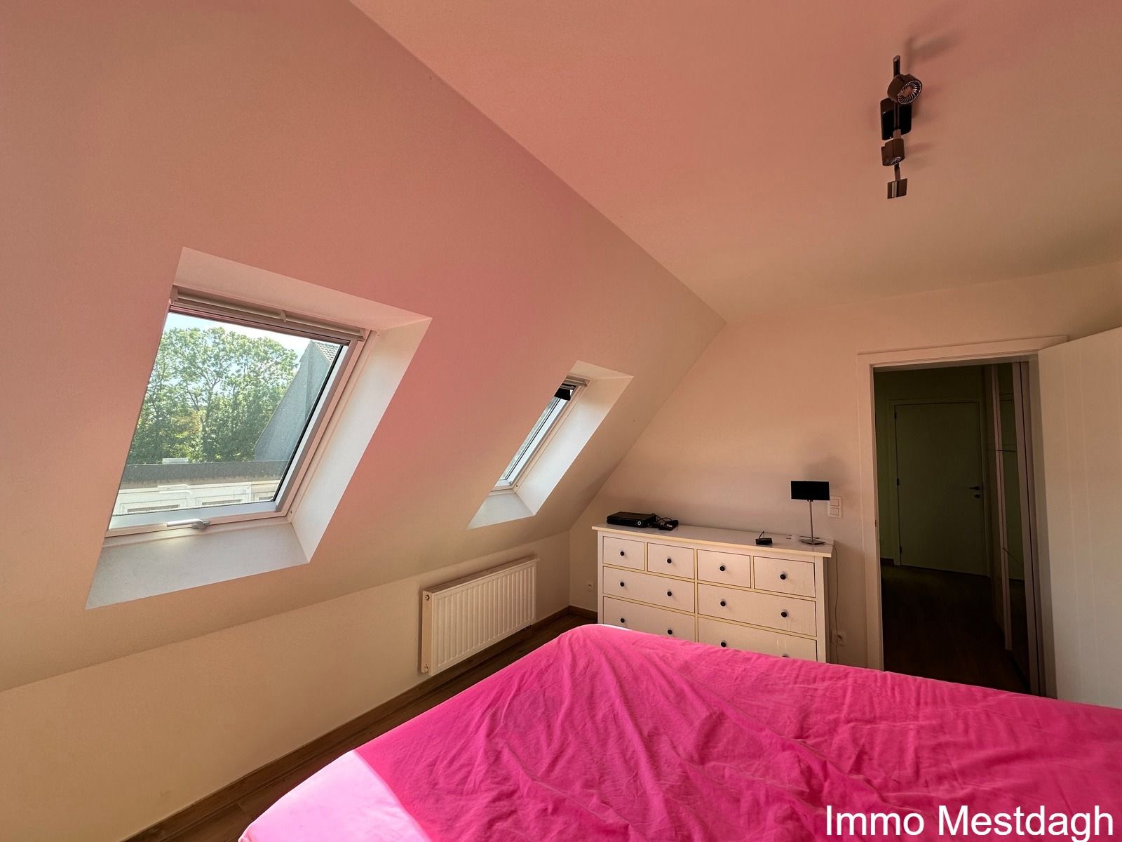 Top appartement binnen ring Diest, met terras foto 23