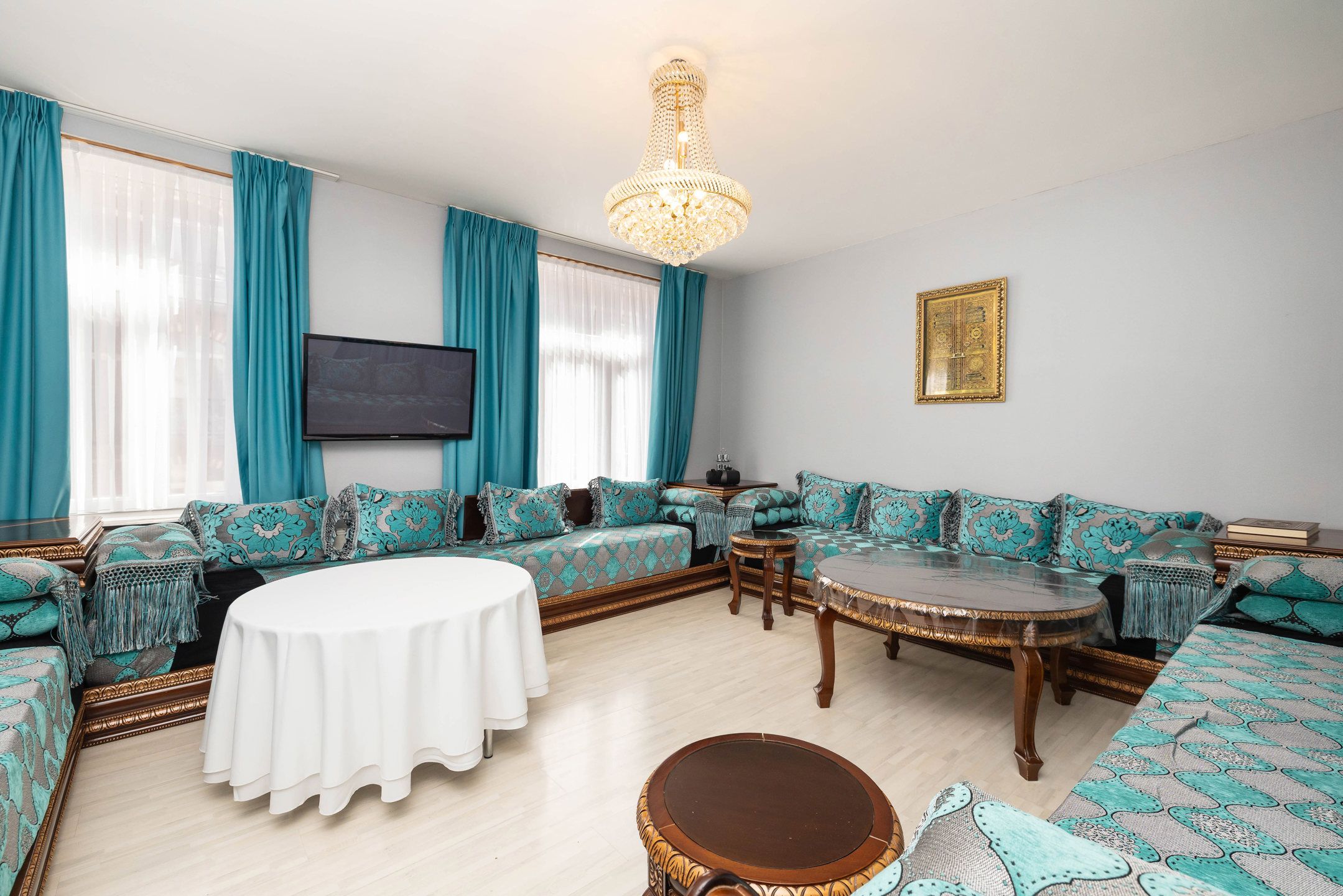 Charmant huis met 5 slaapkamers van ± 200 m² foto 8