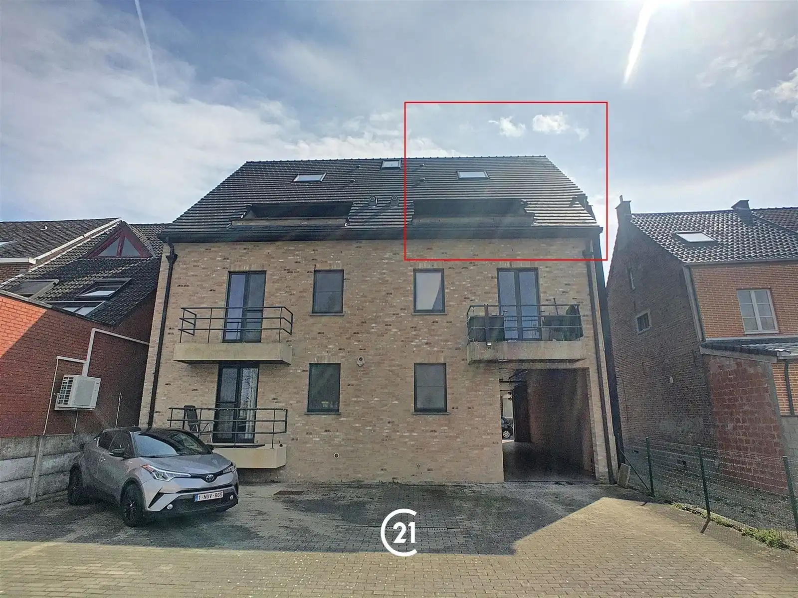 Instapklaar duplexappartement in klein gebouw nabij centrum Appelterre. foto 2