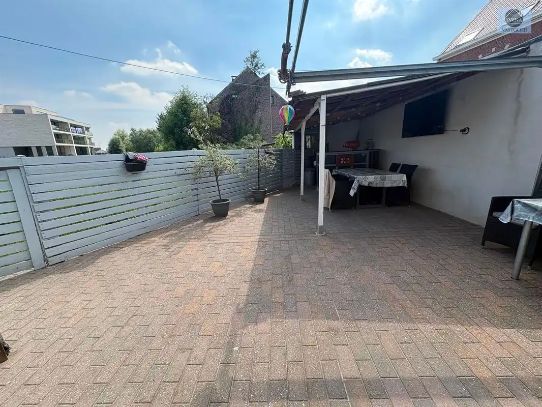ZEER GOED GELEGEN WONING NABIJ CENTRUM foto 13