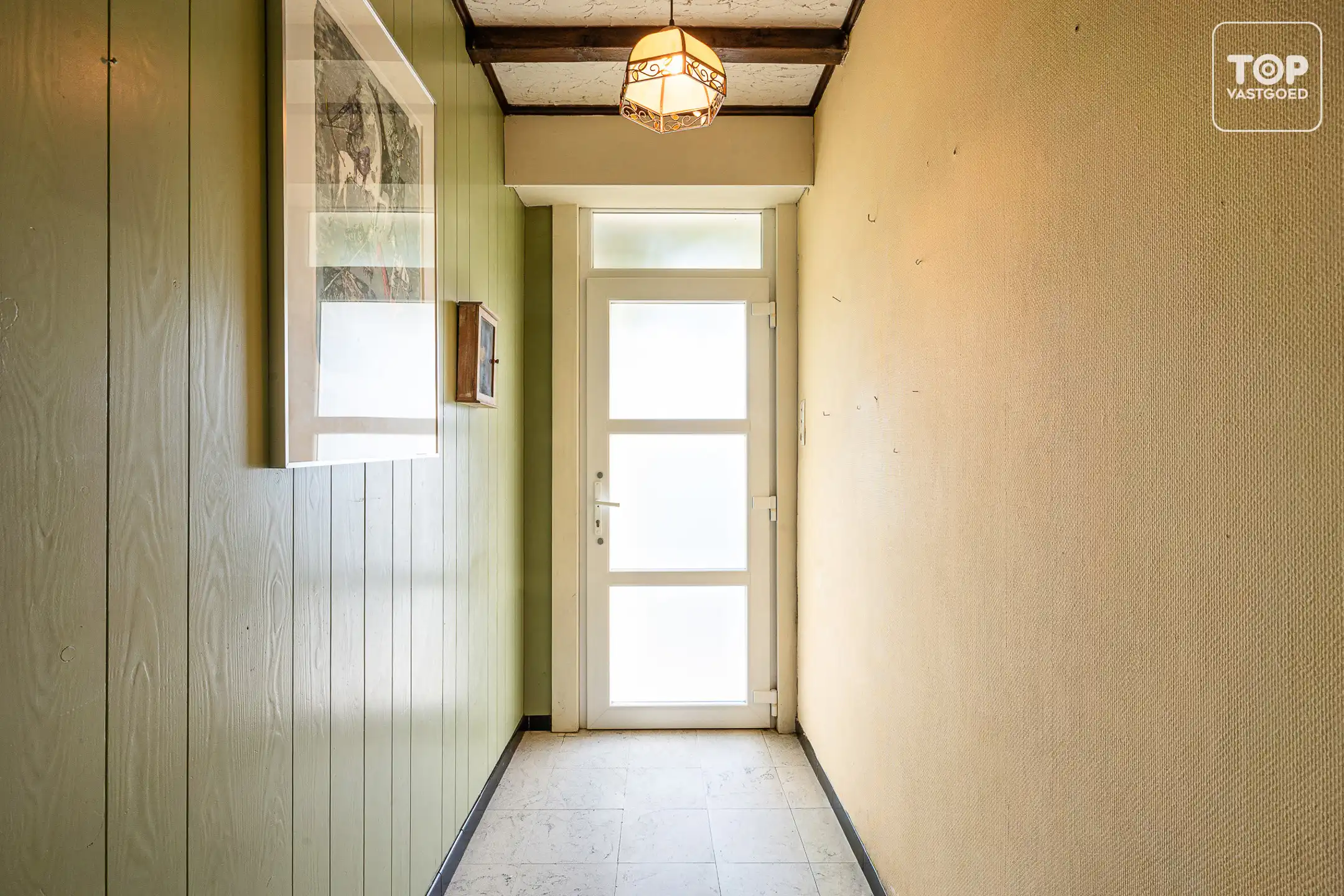 Ontdek deze te renoveren woning met 4 slaapkamers te Mariakerke! foto 2