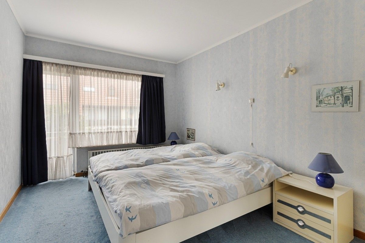 Te renoveren appartement met panoramisch terras en privéparking. foto 12