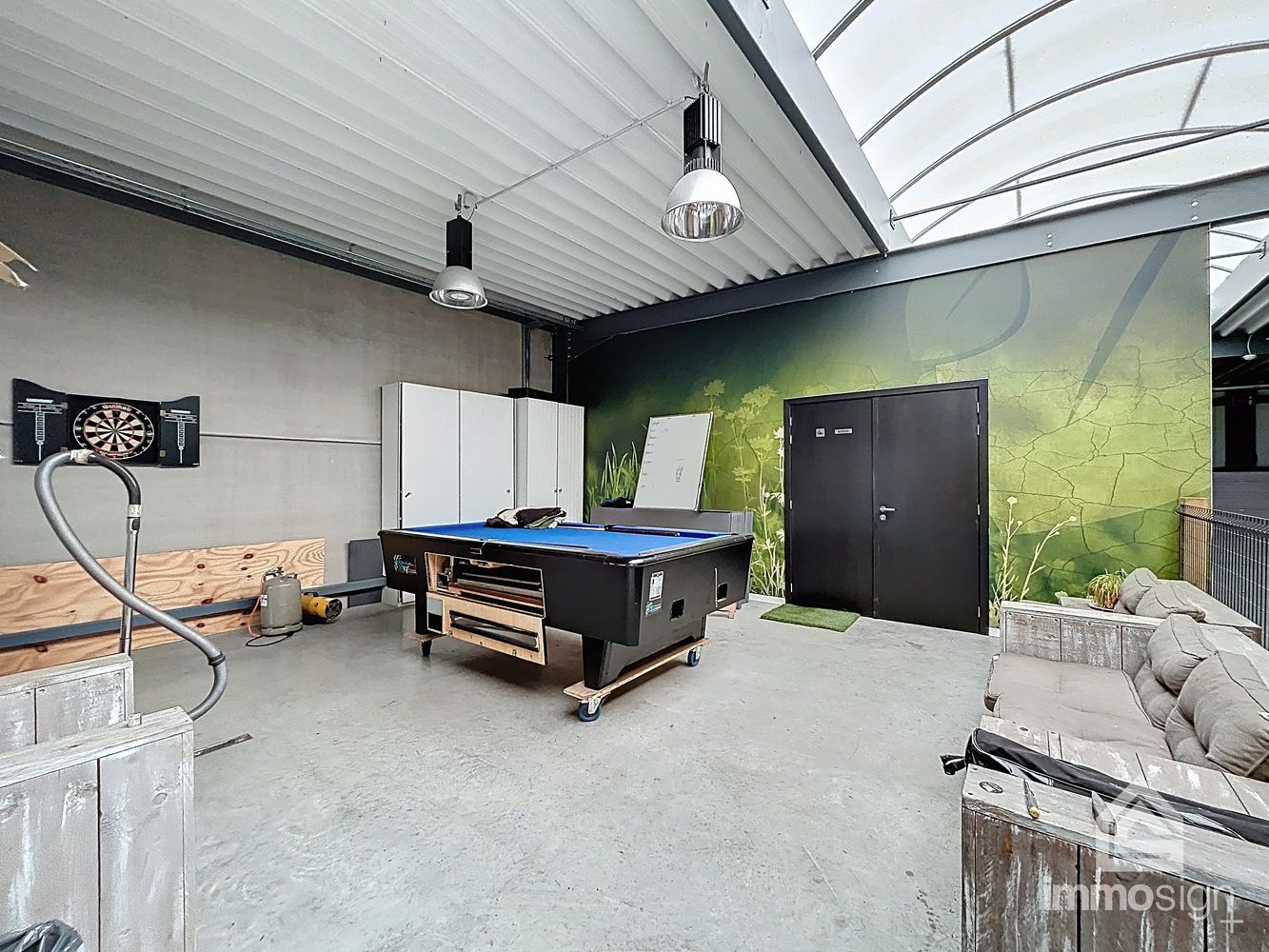 Veelzijdige halfopen bedrijfshal met kantoor en buitenruimte in Pelt! foto 11