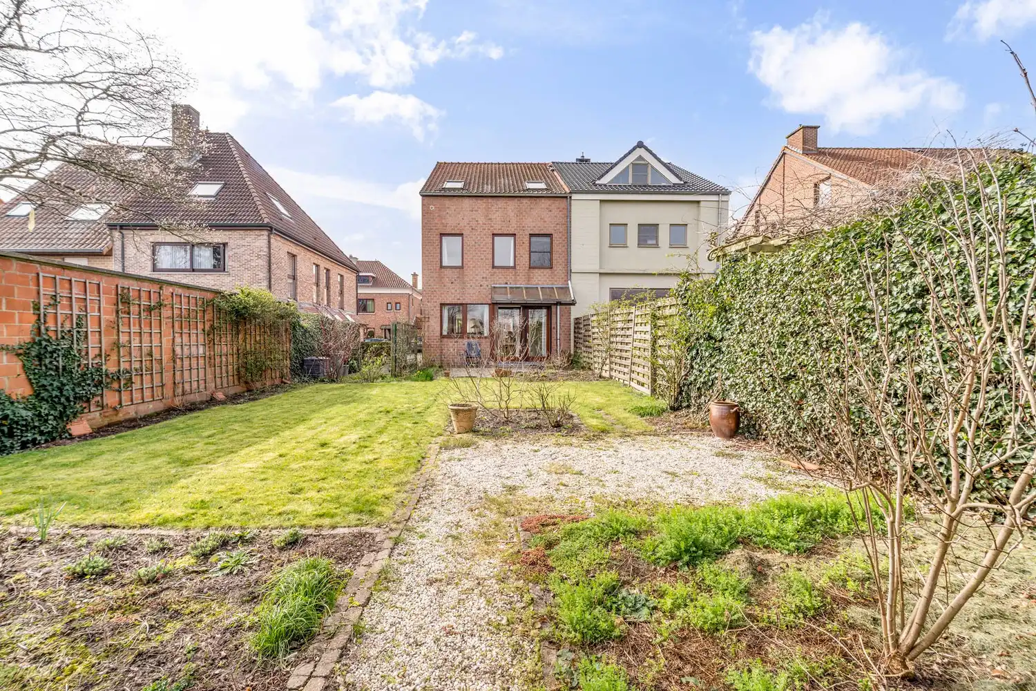 Goed gelegen en lichtrijke halfopen bebouwing met 3/4 ruime slaapkamers, een bureau en een tuin te Heverlee! foto 25