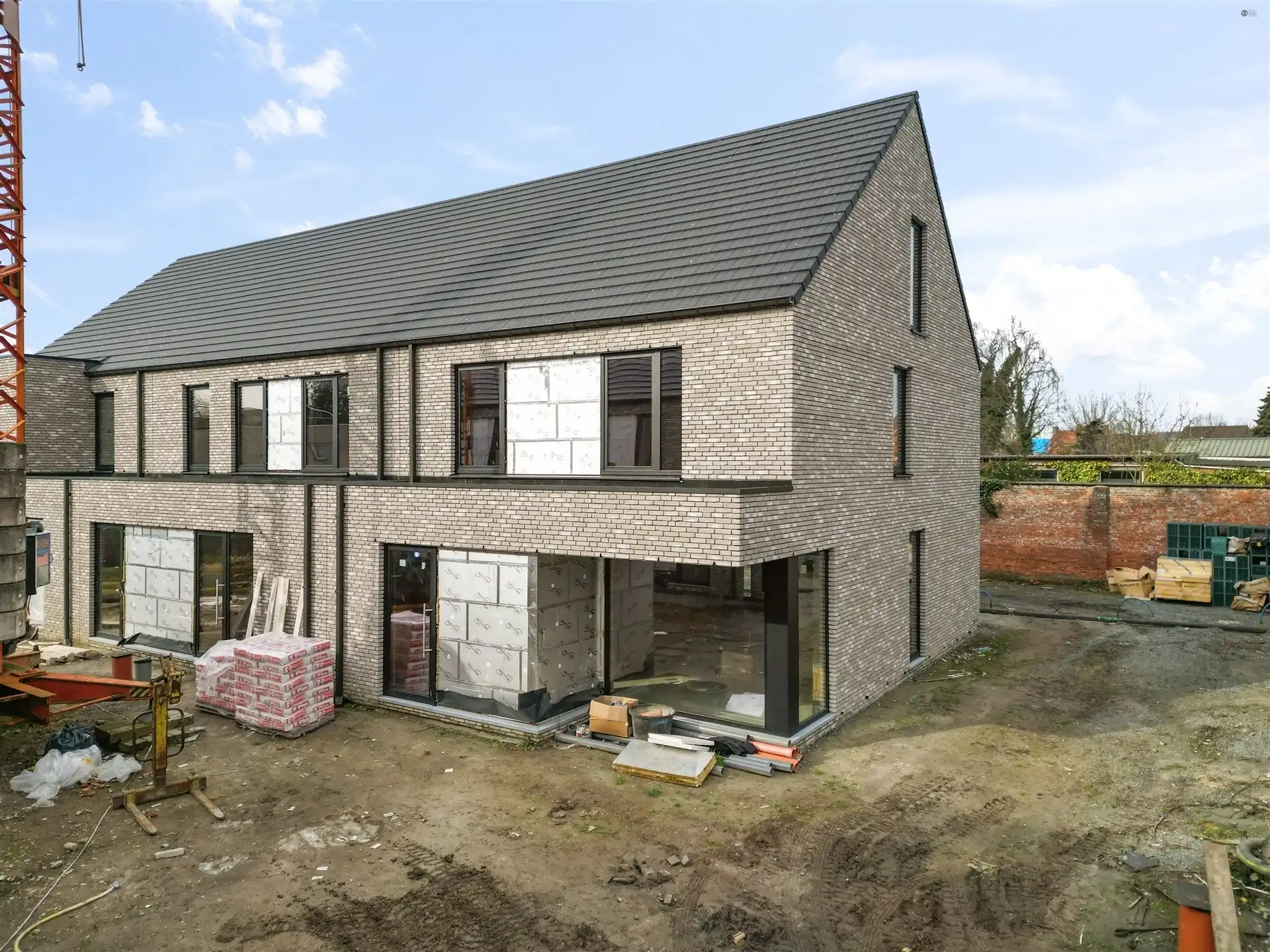 Rustig gelegen HOB met mogelijkheid tot 5 slaapkamers foto 2