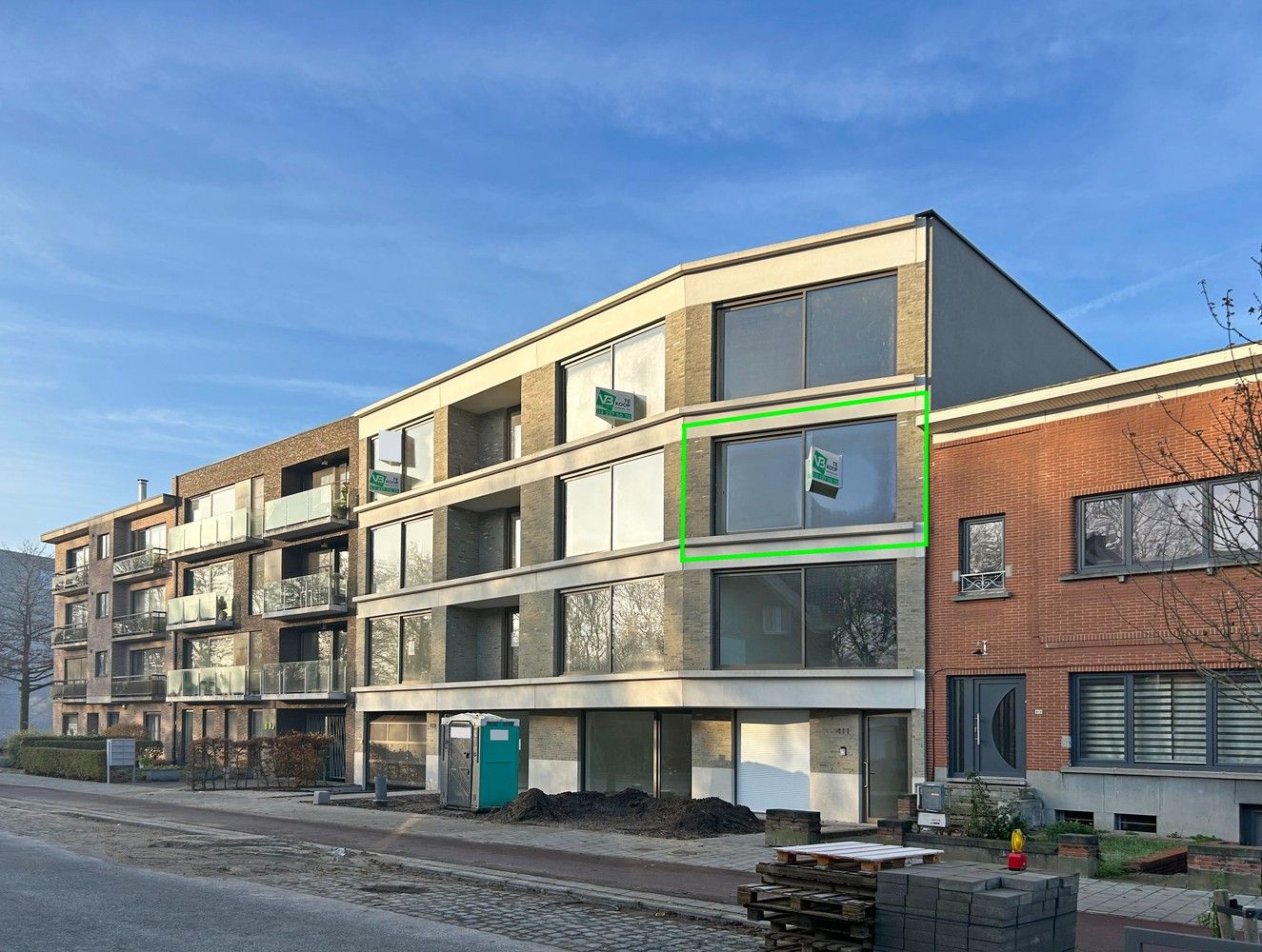 Licht en functioneel appartement (+/- 99 m²) met 2 slaapkamers en west georiënteerd privatief terras! foto 2