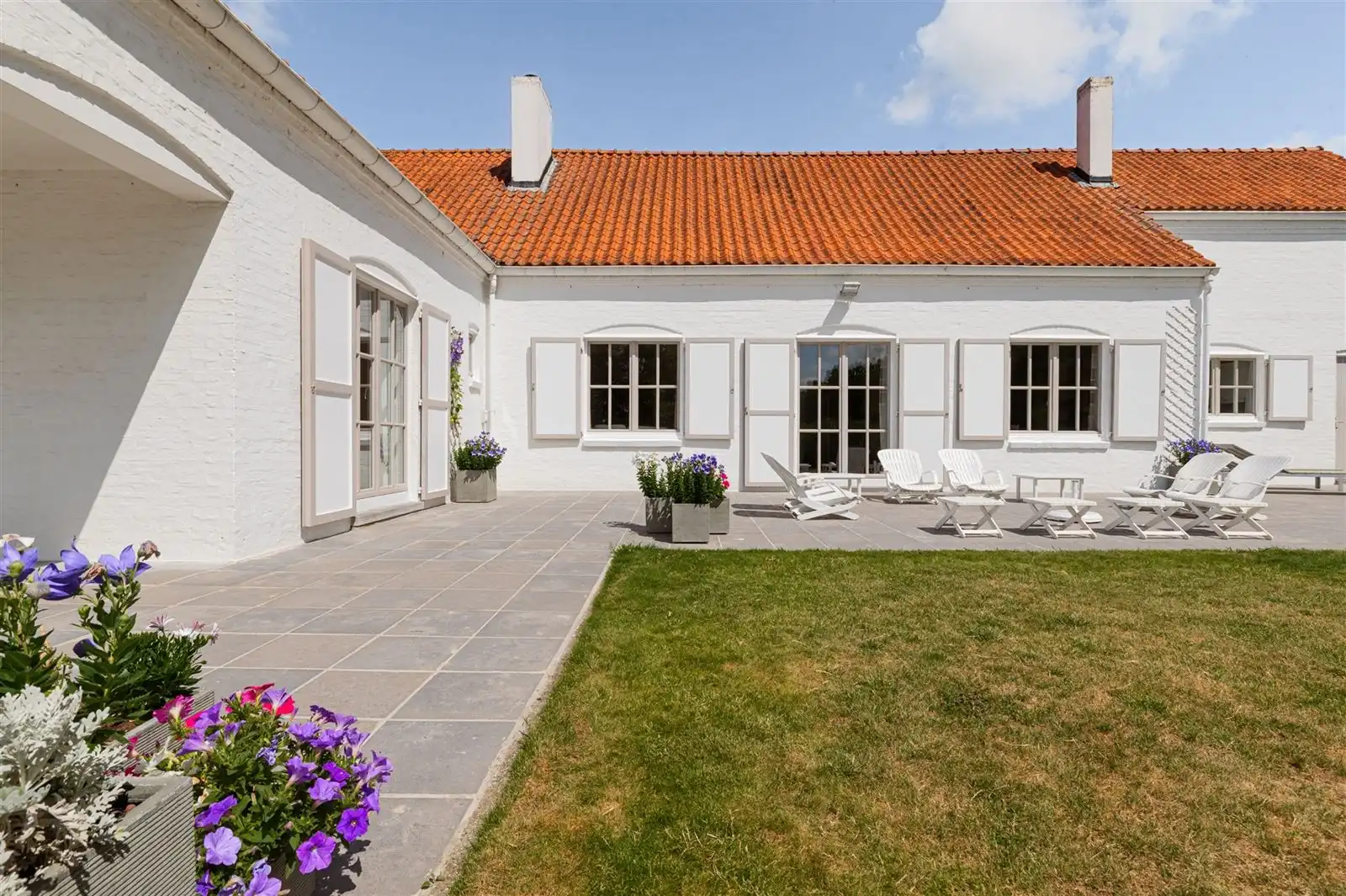 Landhuis met tuin en weide op +/-  78are foto 4