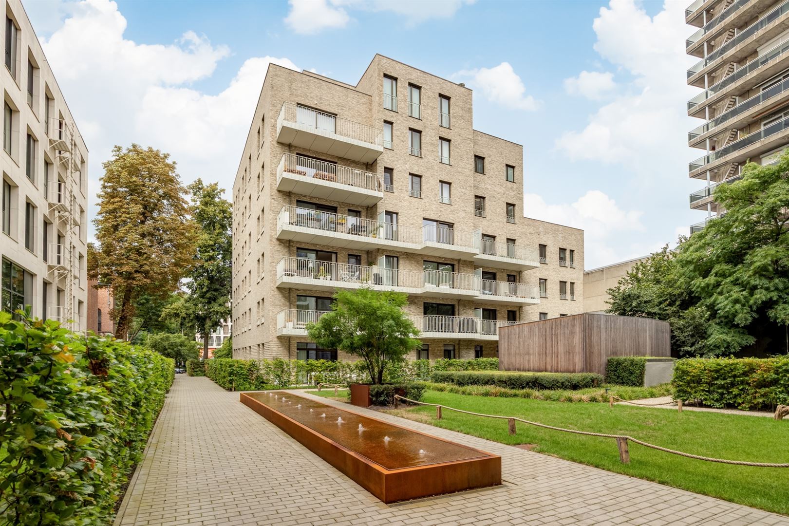 Modern wonen aan het Hertoghepark foto {{pictureIndex}}