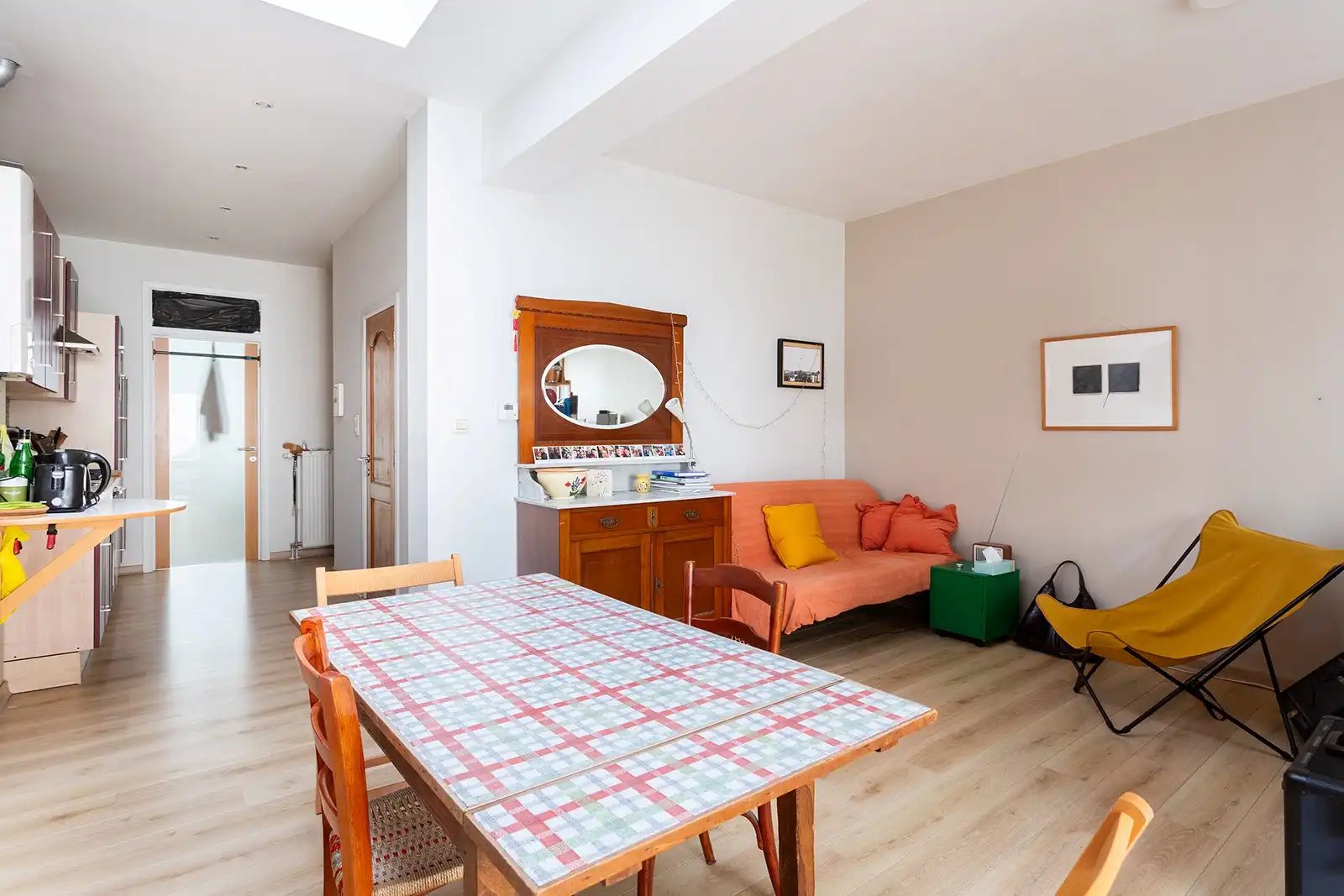 Karaktervolle woning aan de gezellige Troonplaats foto 11