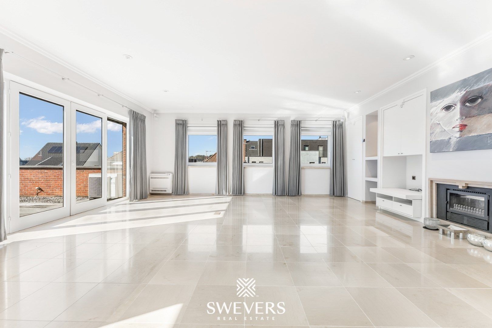 Exclusief luxueus appartement met gigantisch terras en binnentuin gelegen in hartje Lummen ( 408 m2 ) foto 4
