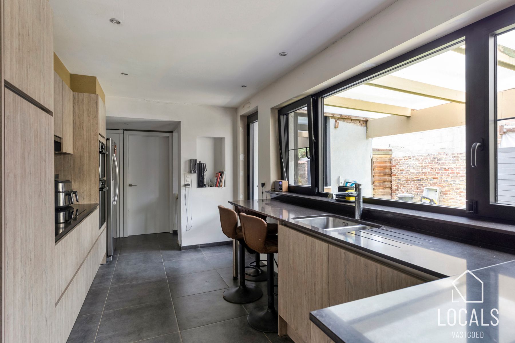 Gerenoveerde Halfopen Bebouwing met tuin in Denderleeuw foto 7