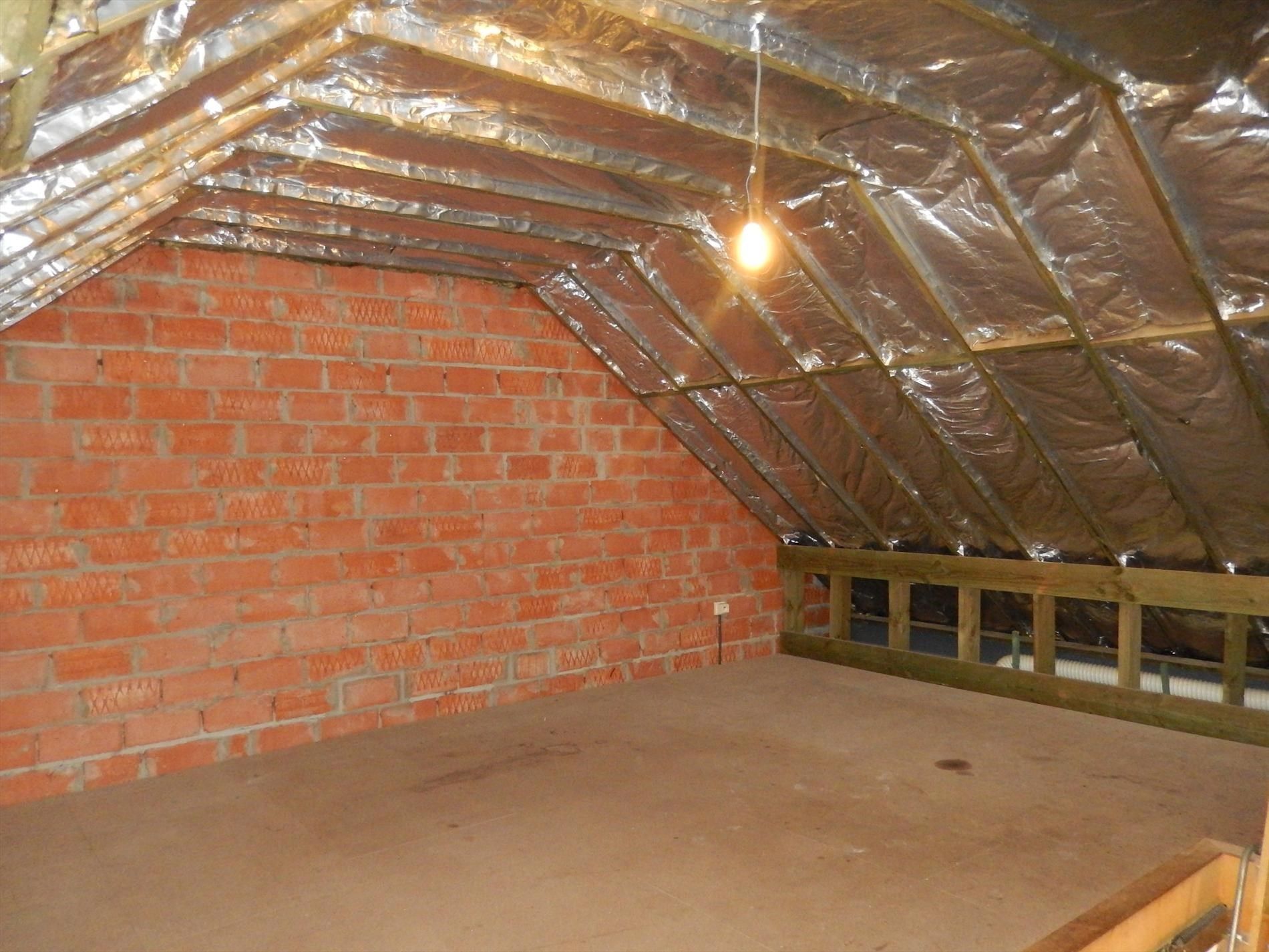 Gezellige rijwoning met dubbele garage foto 19