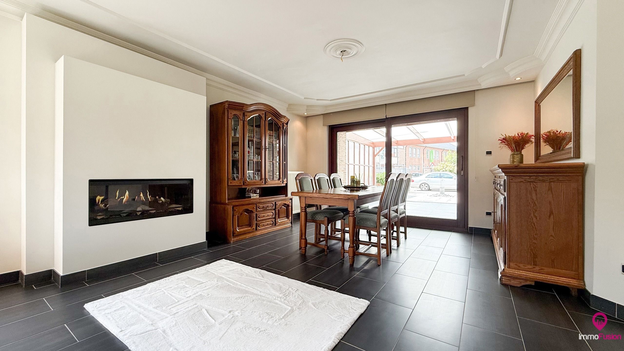 Verrassend ruime woning met 4 slaapkamers en grote tuin!  foto 7