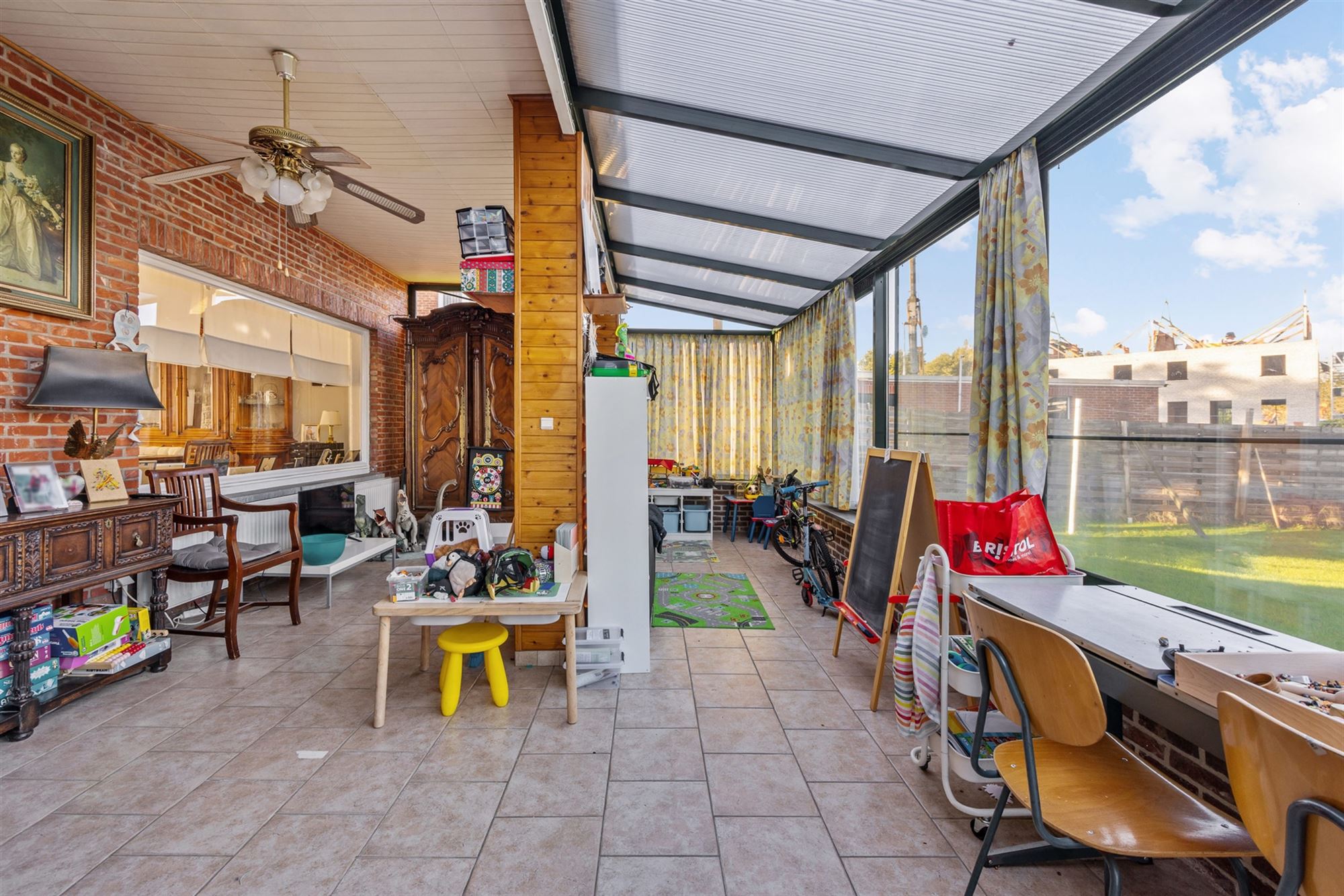 CHARMANTE,DEELS GERENOVEERDE WONING , GEEN RENOVATIEPLICHT !  foto 23