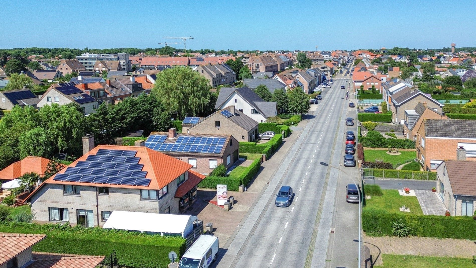 Multifunctionele Winkelruimte en Woonhuis op Centrale Locatie met Diverse Mogelijkheden foto 2