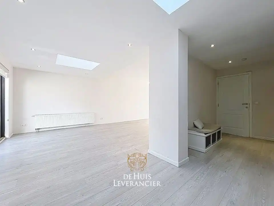 Ruimtelijke rijwoning met tuin en garage in de Altenawijk foto 11