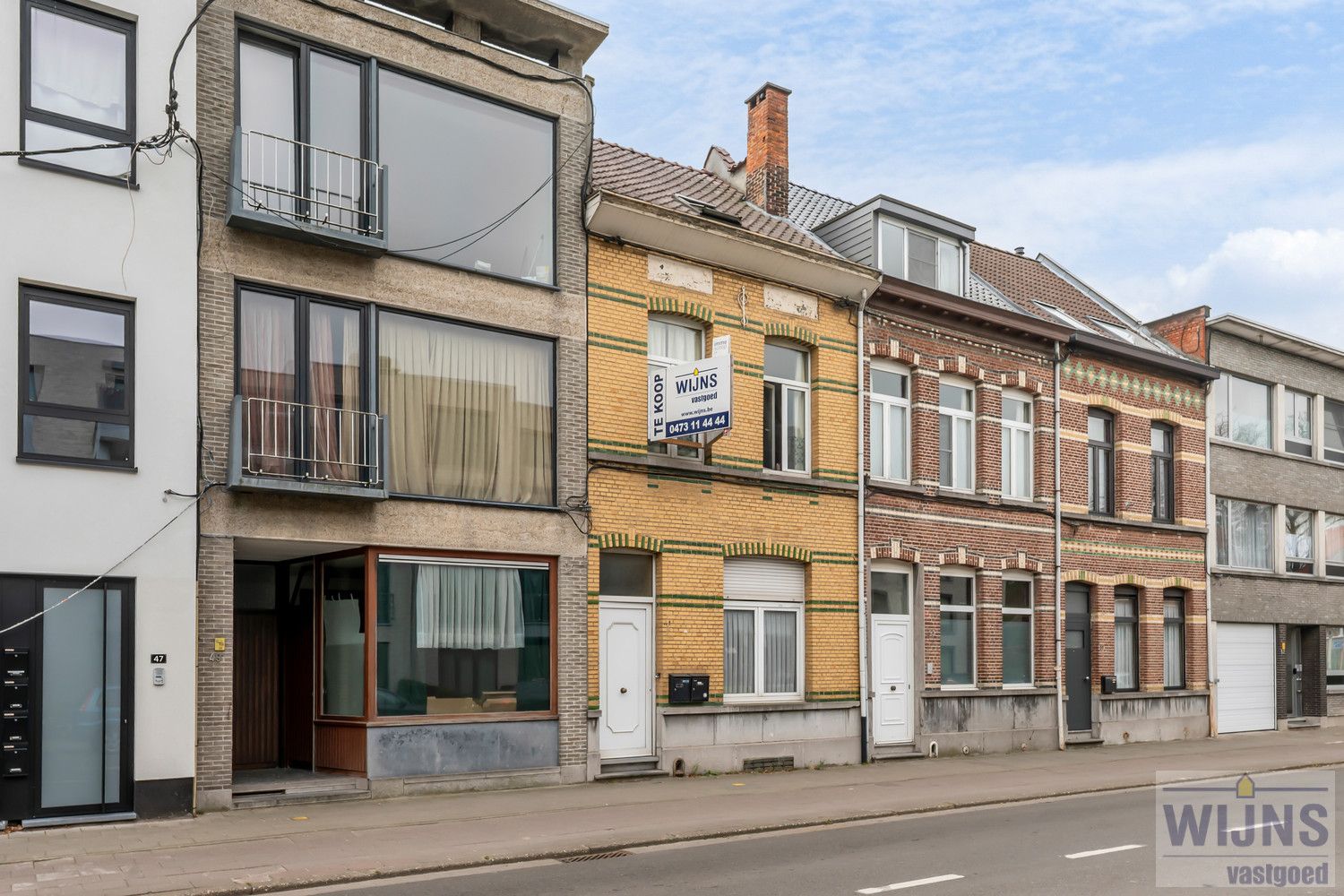 Te renoveren ruime woning met charmante gevel in centrum Lier foto 2