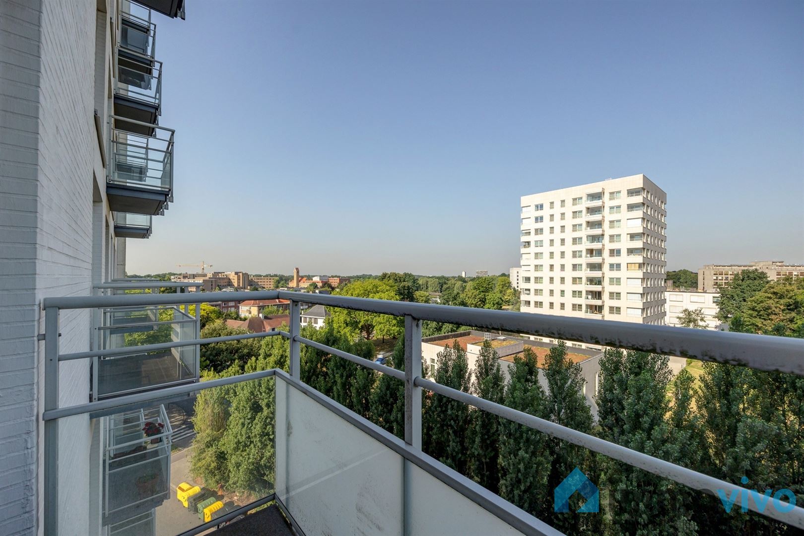 Ruim appartement met 3 terrassen en prachtig uitzicht foto 10