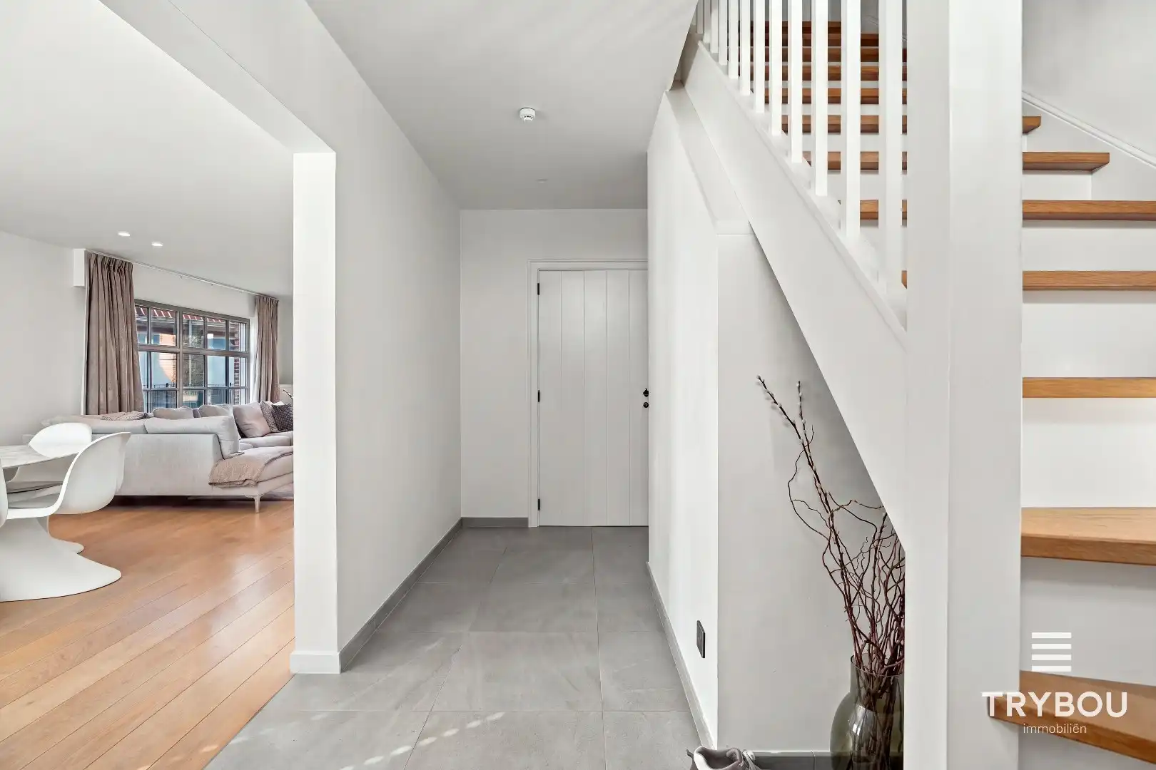 Alleenstaande luxueuze woning met 5 slaapkamers!  foto 14