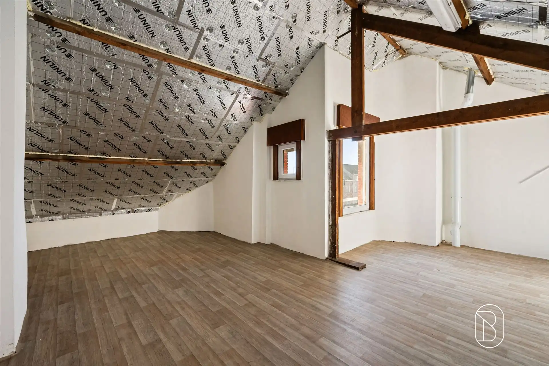 Karaktervolle herenwoning met 5 slaapkamers te Harelbeke foto 18