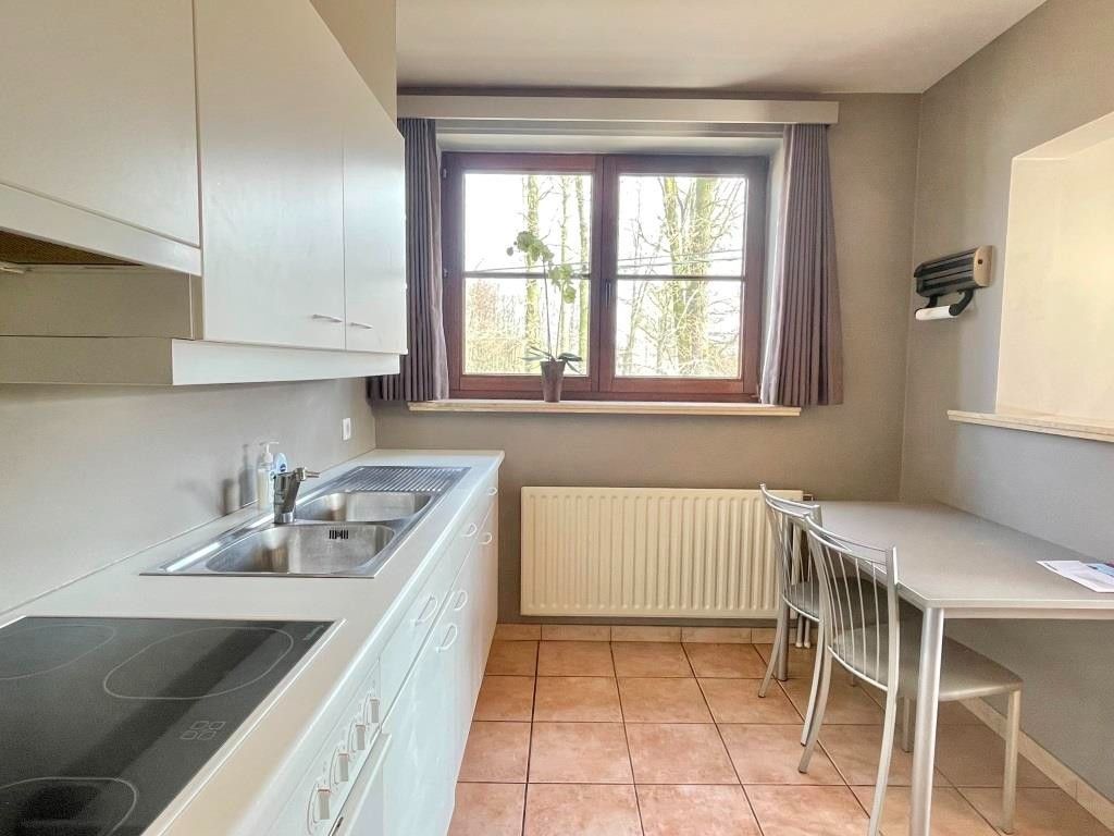 Mooi onderhouden appartement op de eerste verdieping met twee slaapkamers en charmante terrassen. foto 7