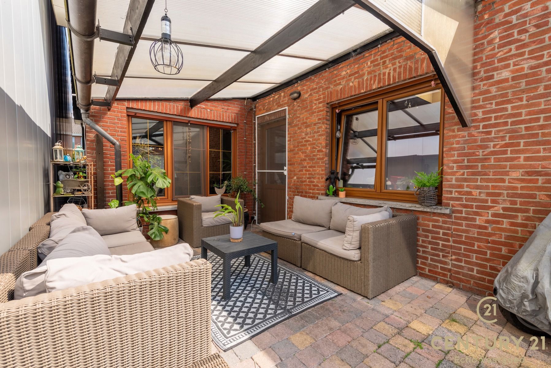 Charmante deels gerenoveerde woning met gezellige tuin foto 22