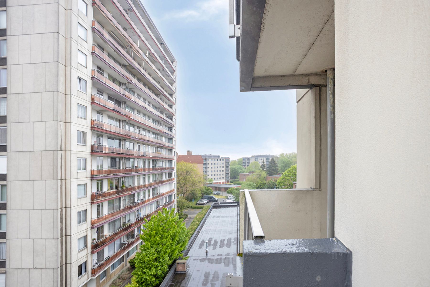 Lichtrijk appartement met 3 slaapkamers en balkon foto 18