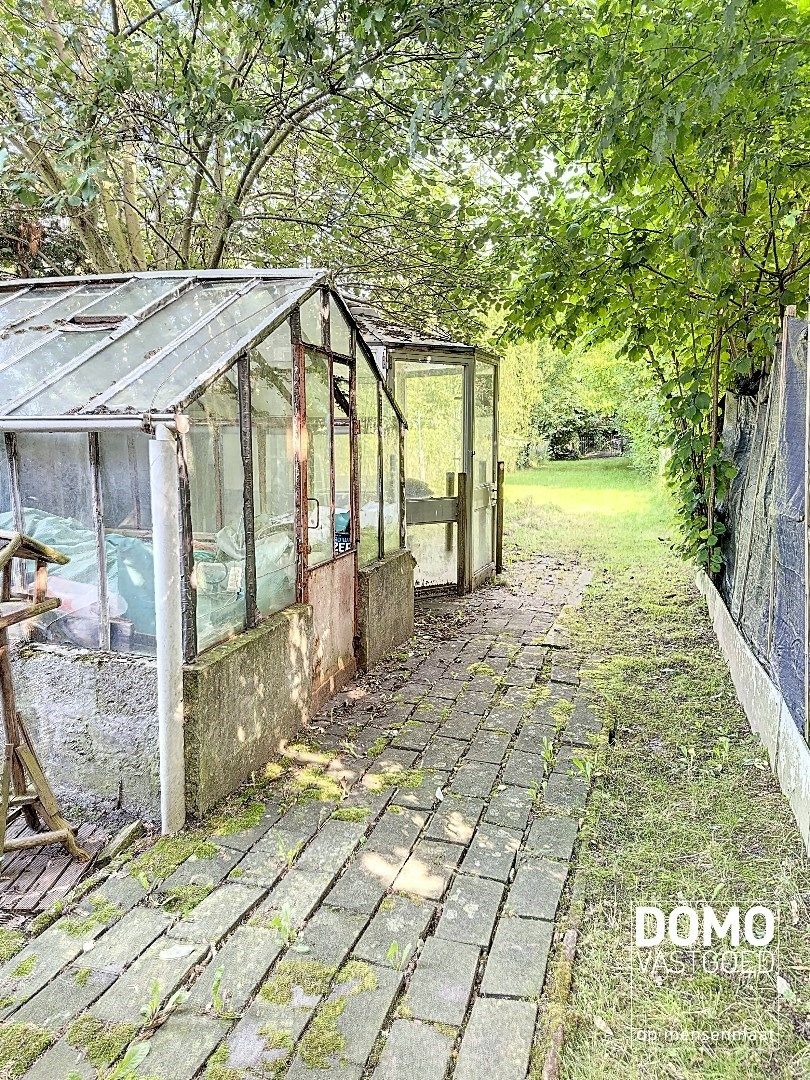 Op te frissen rijwoning met tuin en 3 slaapkamers in Hasselt. foto 10