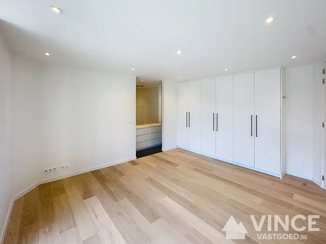 Prachtig instapklaar appartement met 2 grote slaapkamers foto 13