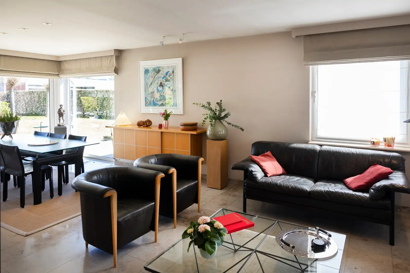 Magazijn van 130 m² met voorliggende villa. foto 8