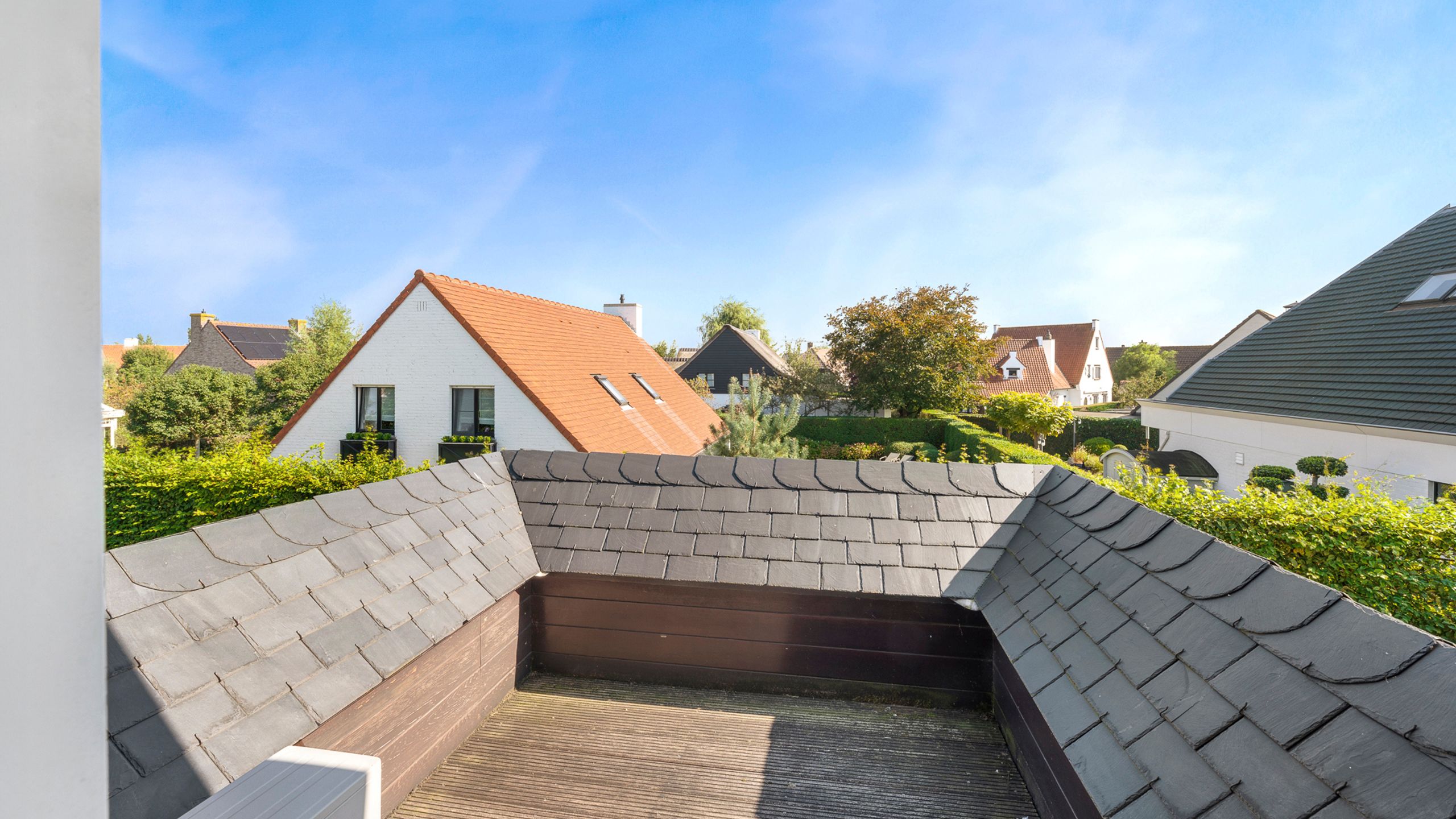 Alleenstaande villa in een rustige, residentiële wijk... foto 34