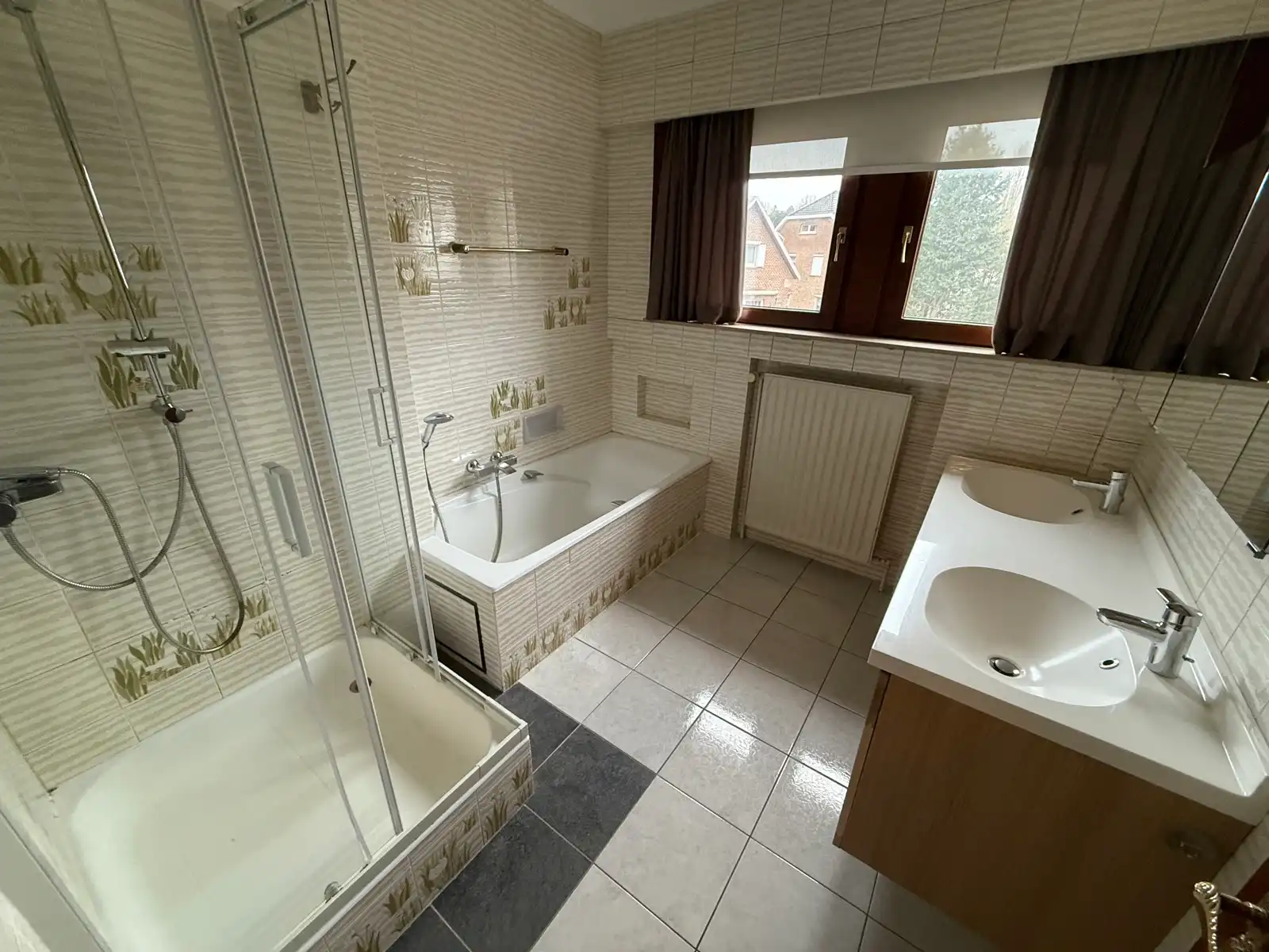 Ruime woning met 4 slaapkamers, garage en tuin in Dilbeek foto 13