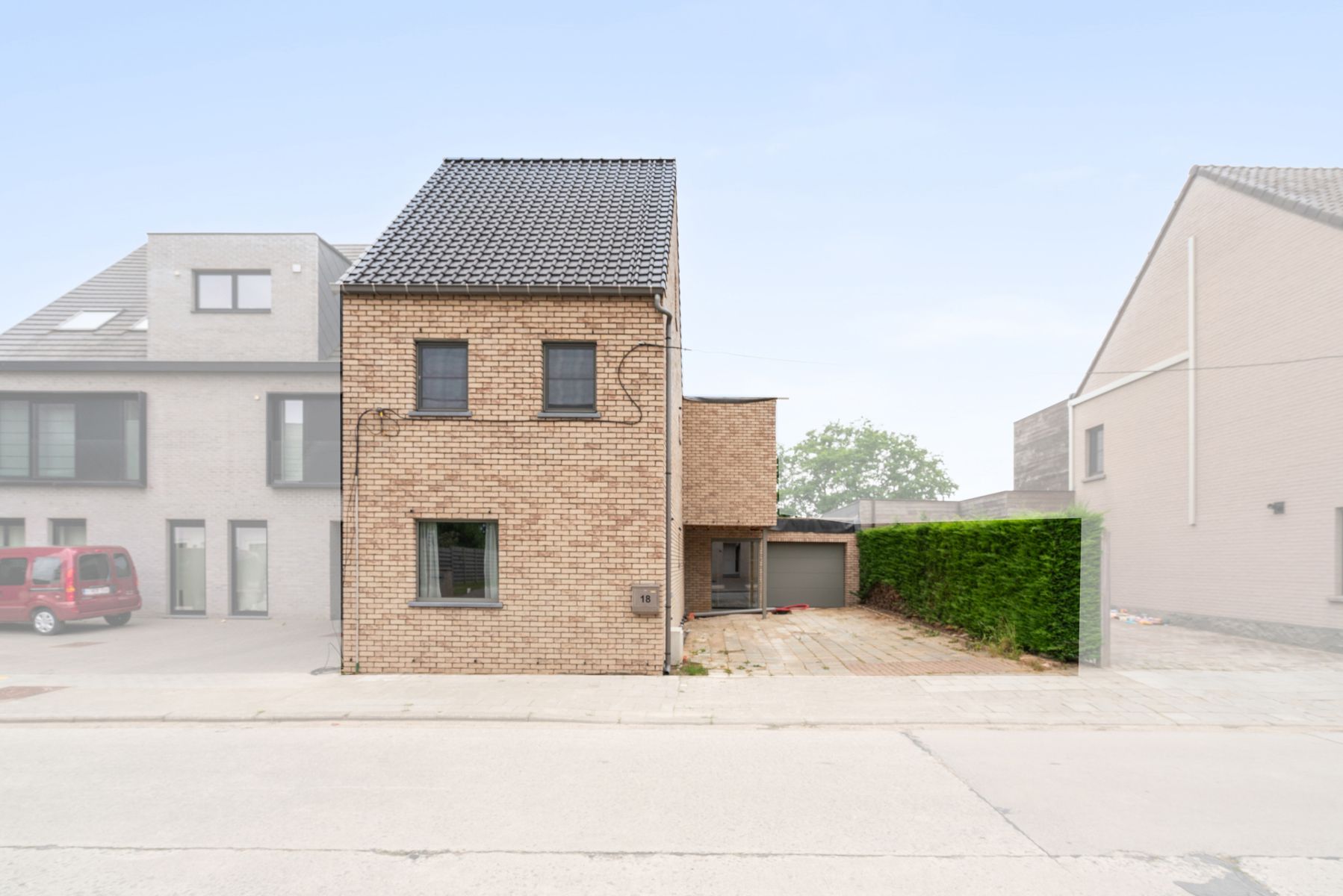 Verder te renoveren woning met drie slaapkamers te Smetlede! foto 20