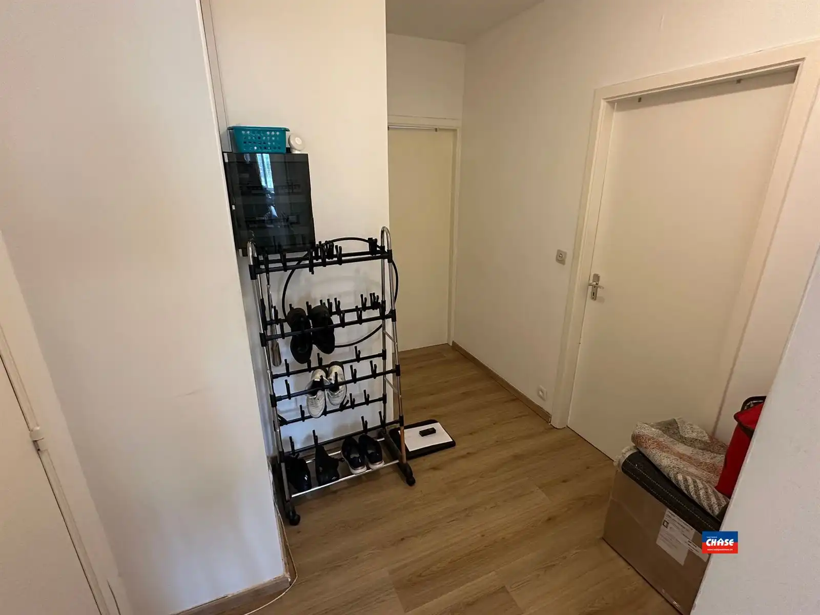 Appartement met ruime woonkamer, mooie keuken en 2 slaks foto 10