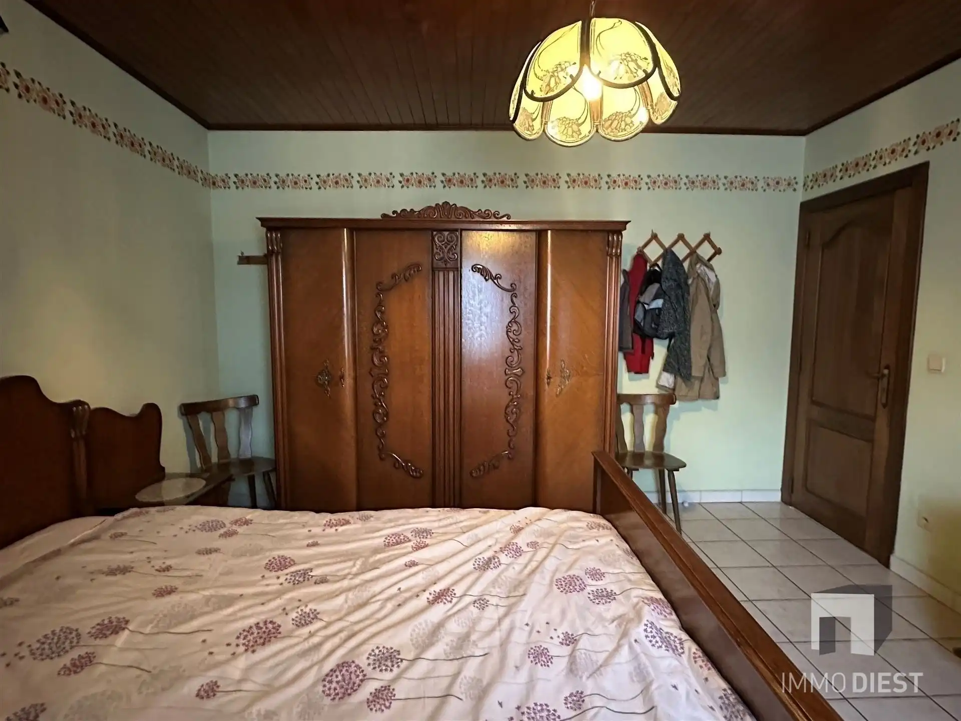 Woning met stalling/opslagplaats en weiland foto 16