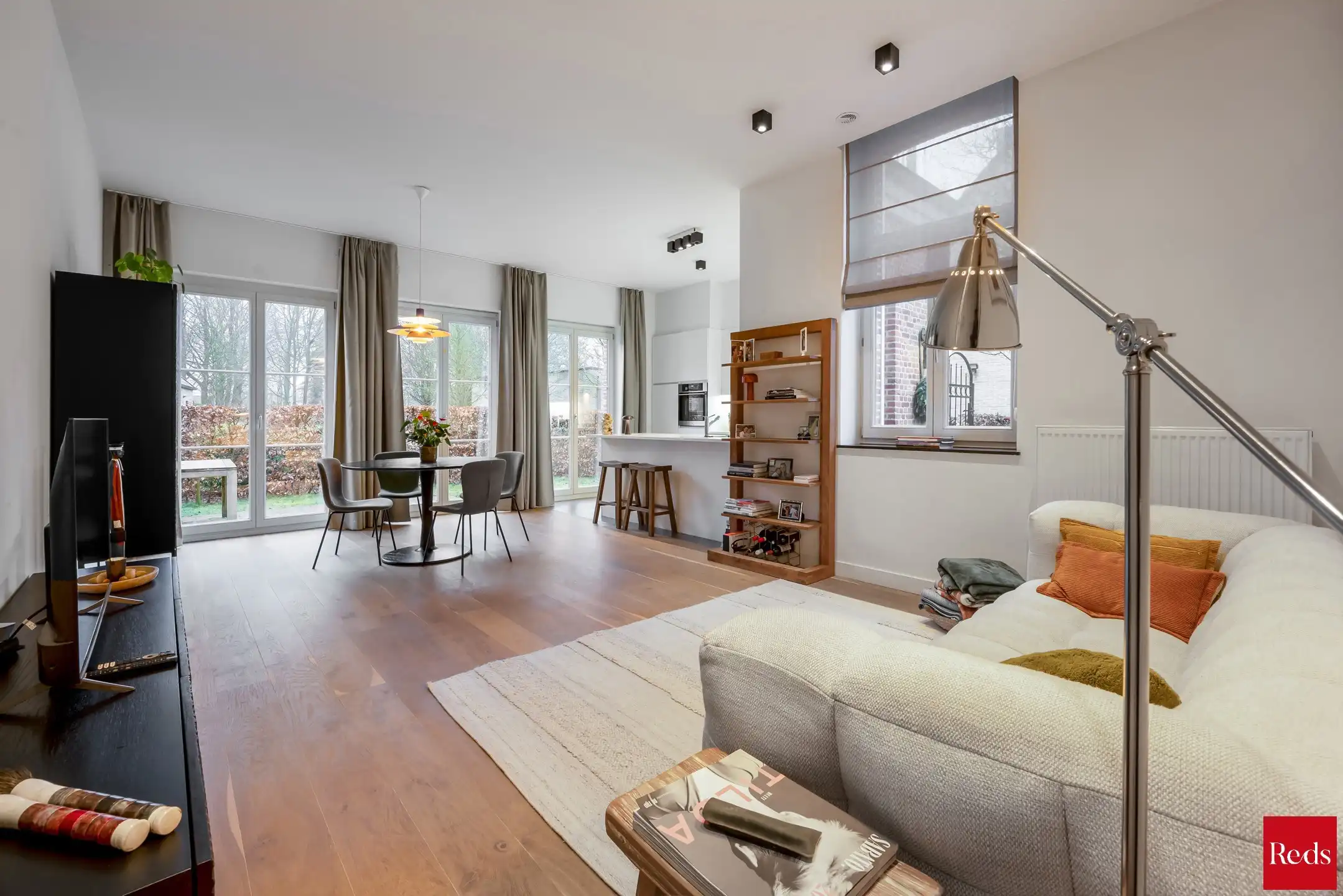 Ruim gelijkvloers appartement met gezellige tuin in Zoersel foto 3